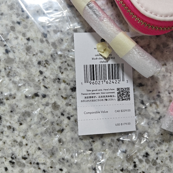 kate spade Chelsea Nylon Phone Crossbody - Picture 4 of 9